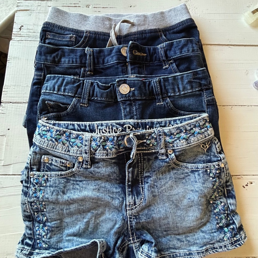 Justice Girls Denim Shorts Bundle Size 12/12Slim Embroidered /Distressed 4Pack